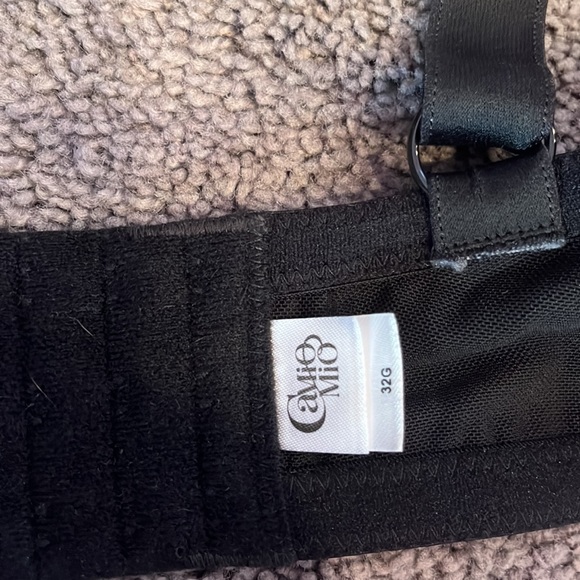 Bra - Picture 3 of 3